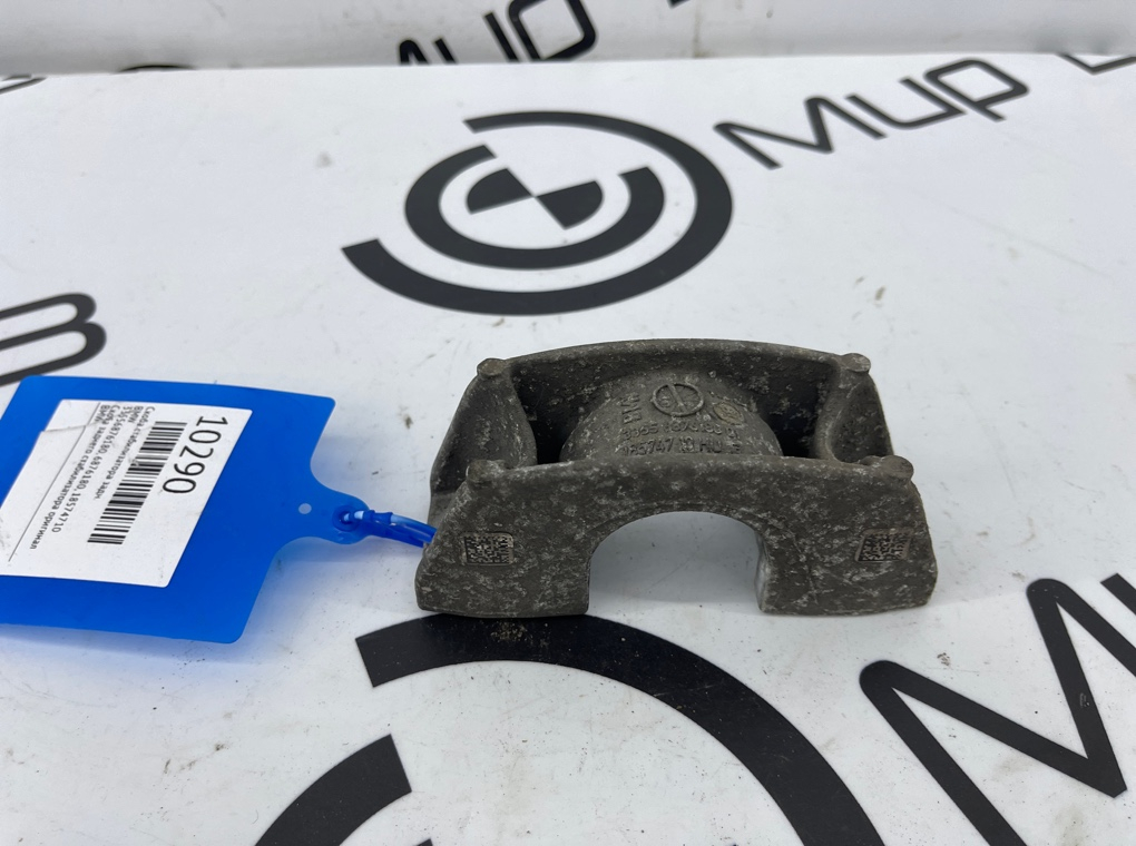 Скоба стабилизатора BMW 7 - series G12 Задн.