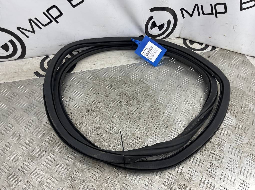 Уплотнитель проема двери BMW 6 - series G32 Задн.