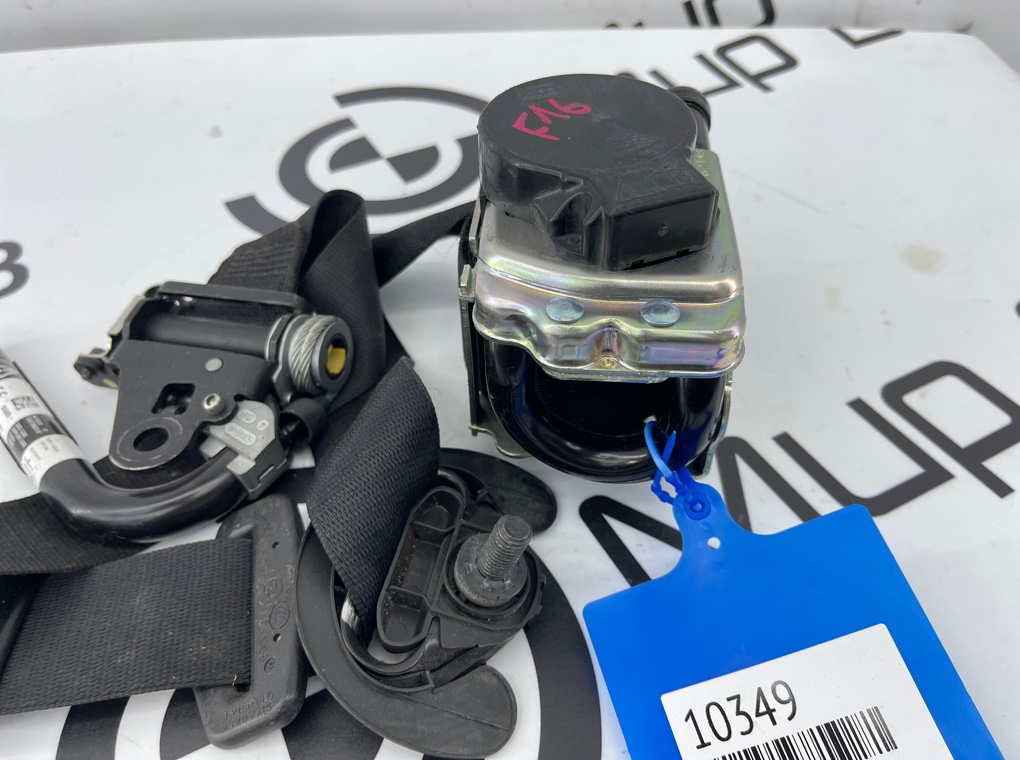 Ремень безопасности BMW X5 F85 Перед. Прав.