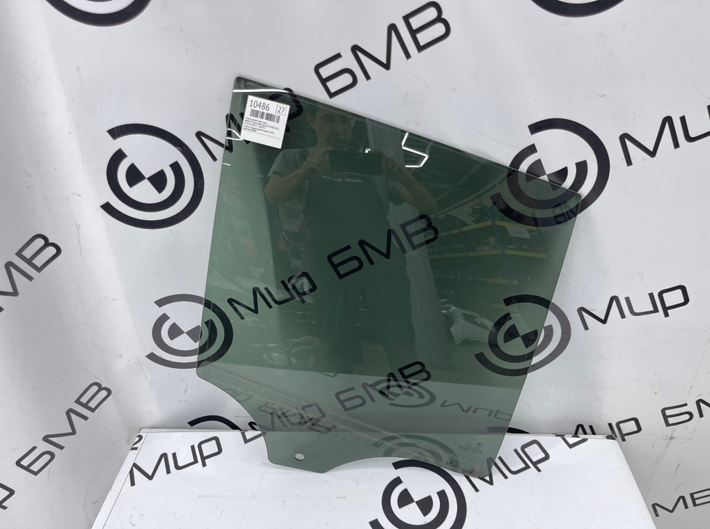 Стекло двери BMW X3 xDrive20d 2021 G01 B47D20B Задн. Прав.