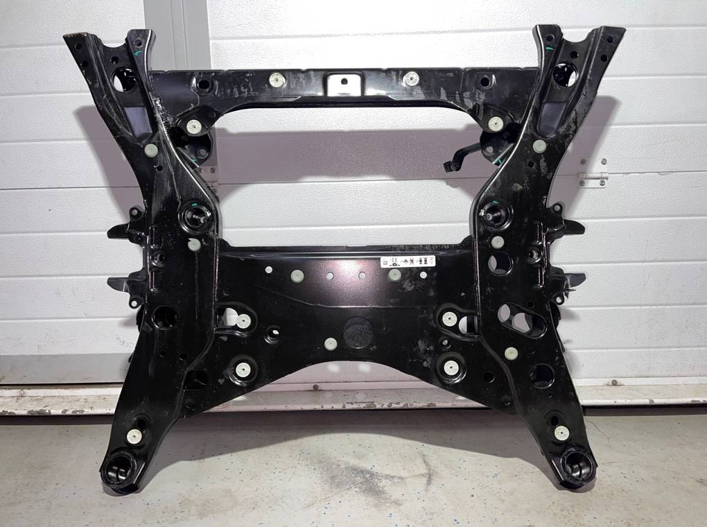 Подрамник BMW X3 xDrive20d 2021 G01 B47D20B Перед.