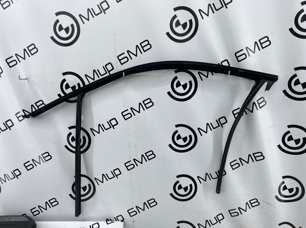 Молдинг двери BMW X3 xDrive20d 2021 G01 B47D20B Перед. Лев.