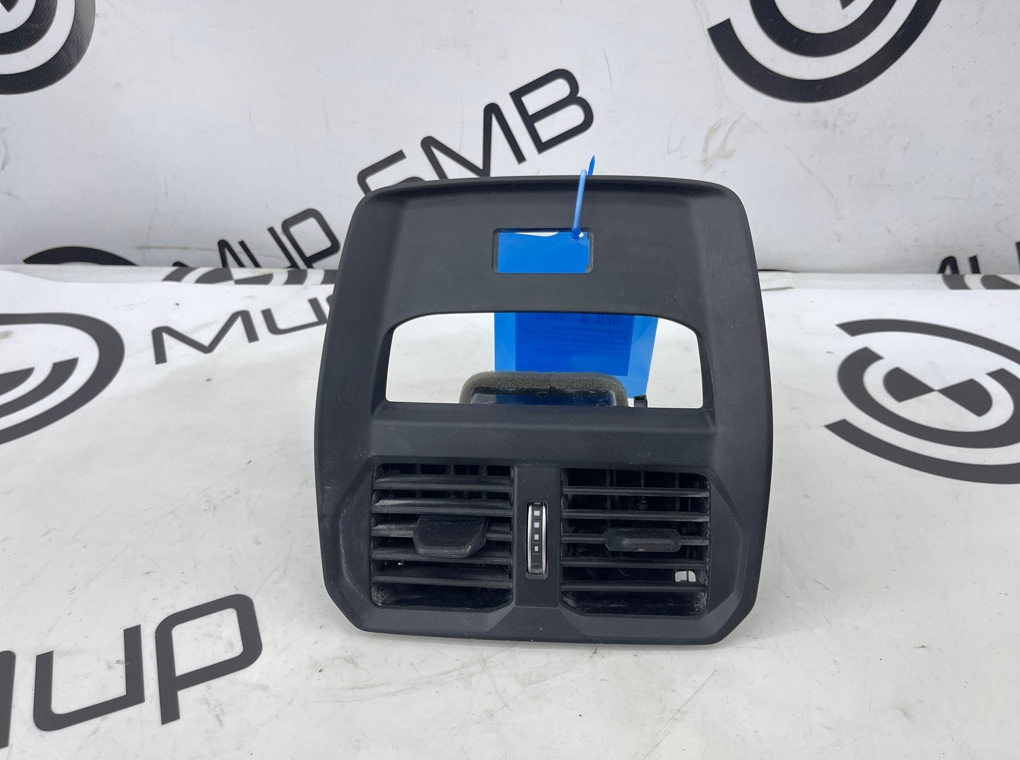 Решетка вентиляционная BMW M3 Competition M xDrive 2022 G80 S58B30A Задн.