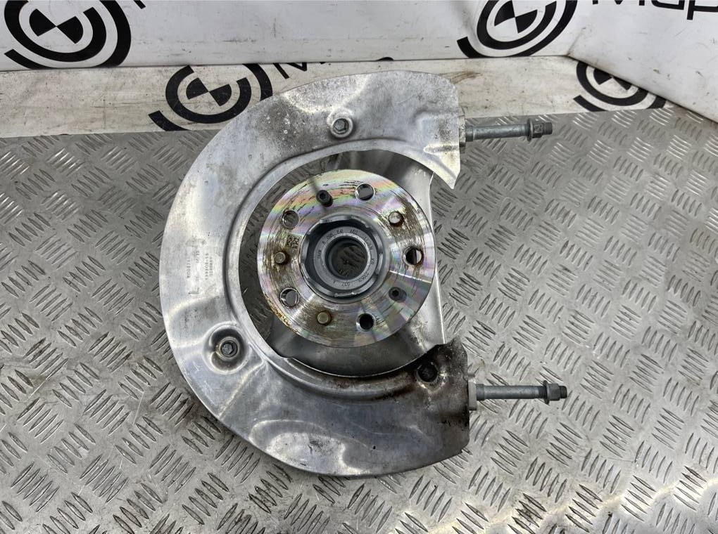 Кулак поворотный BMW M3 Competition M xDrive 2022 G80 S58B30A Перед. Лев.