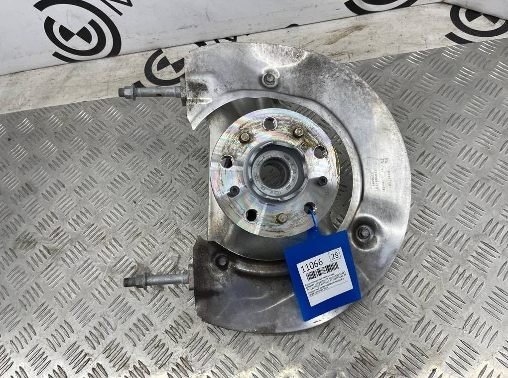 Кулак поворотный BMW M3 Competition M xDrive 2022 G80 S58B30A Перед. Прав.