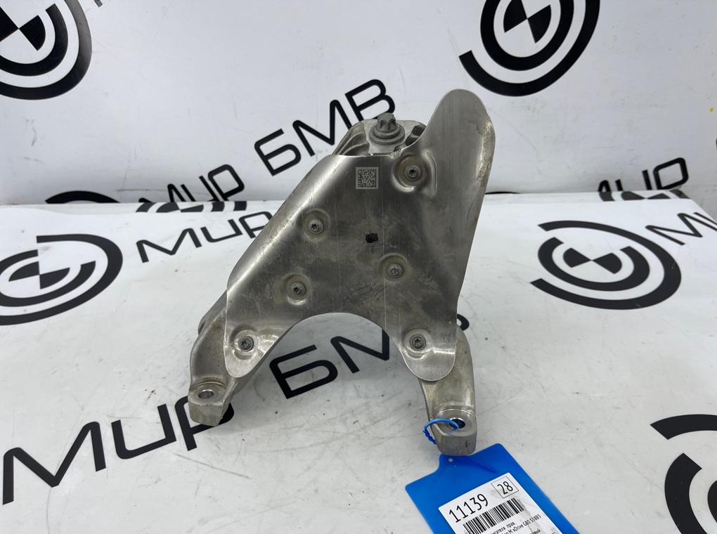 Кронштейн двигателя BMW M3 Competition M xDrive 2022 G80 S58B30A Прав.