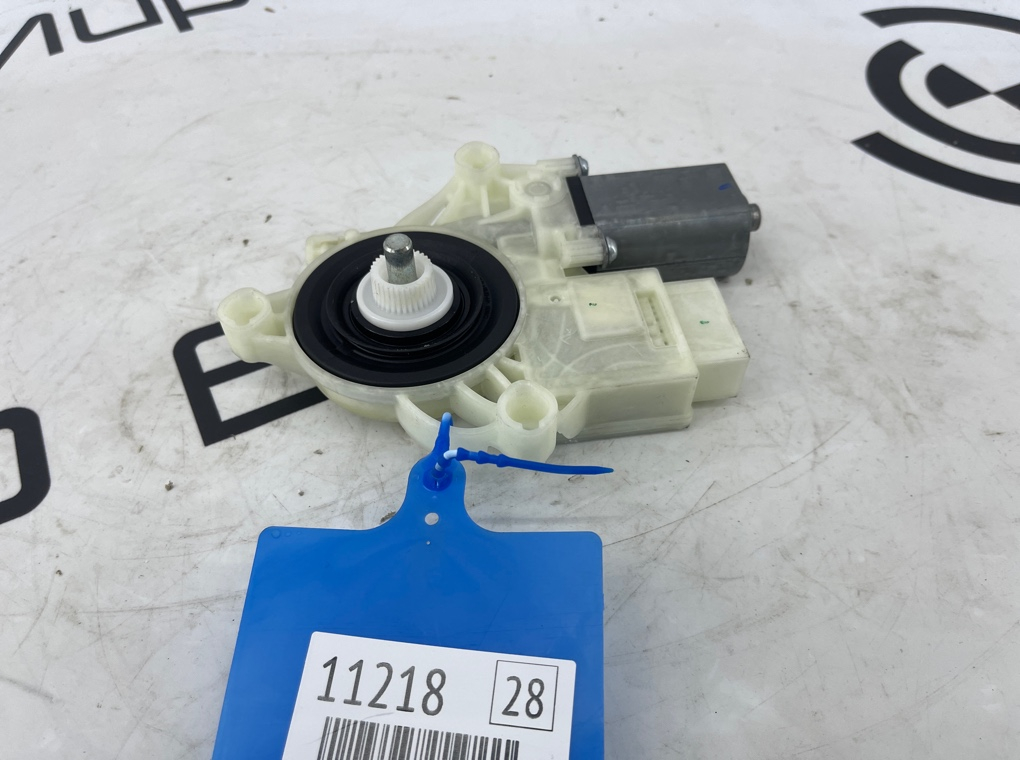 Мотор стеклоподъемника BMW M3 Competition M xDrive 2022 G80 S58B30A Задн. Прав.