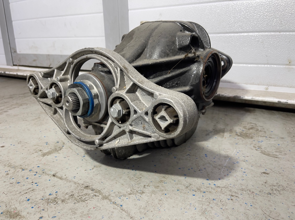 Редуктор моста BMW M3 Competition M xDrive 2022 G80 S58B30A Задн.