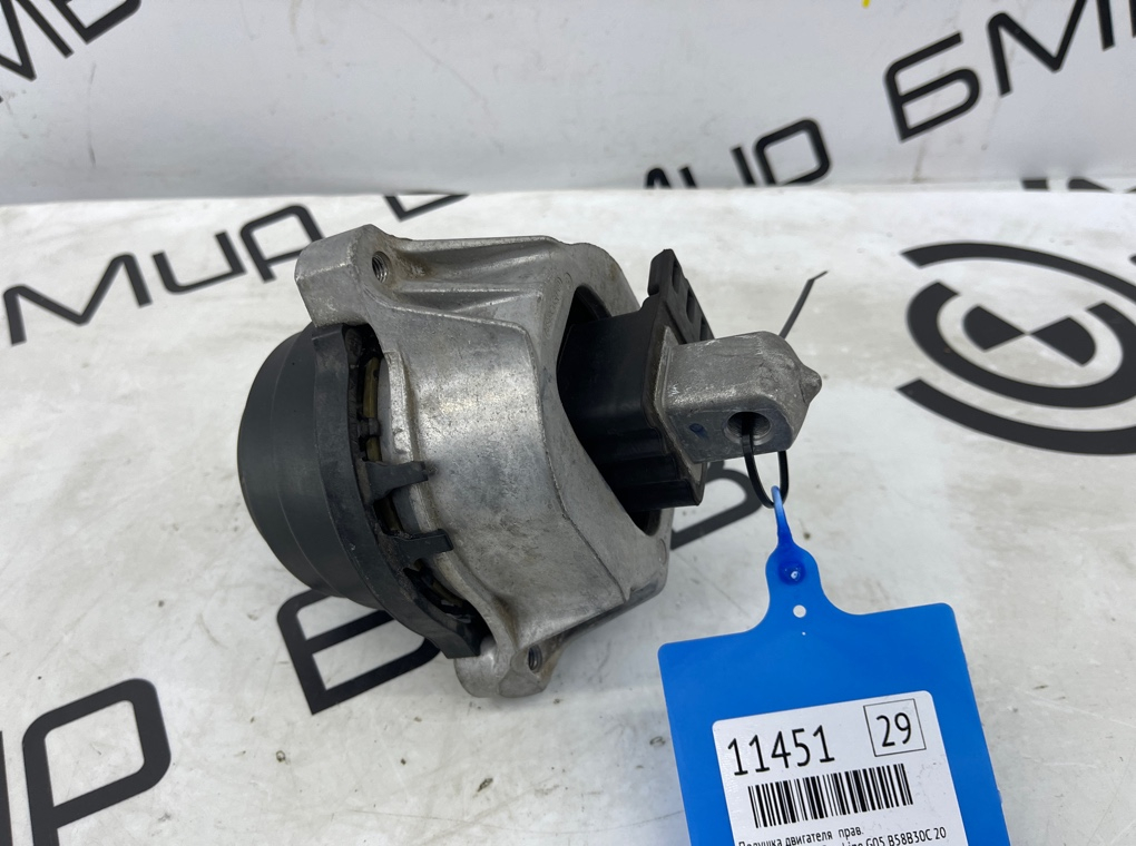Подушка двигателя BMW X5 xDrive45e xLine 2022 G05 B58B30C Прав.