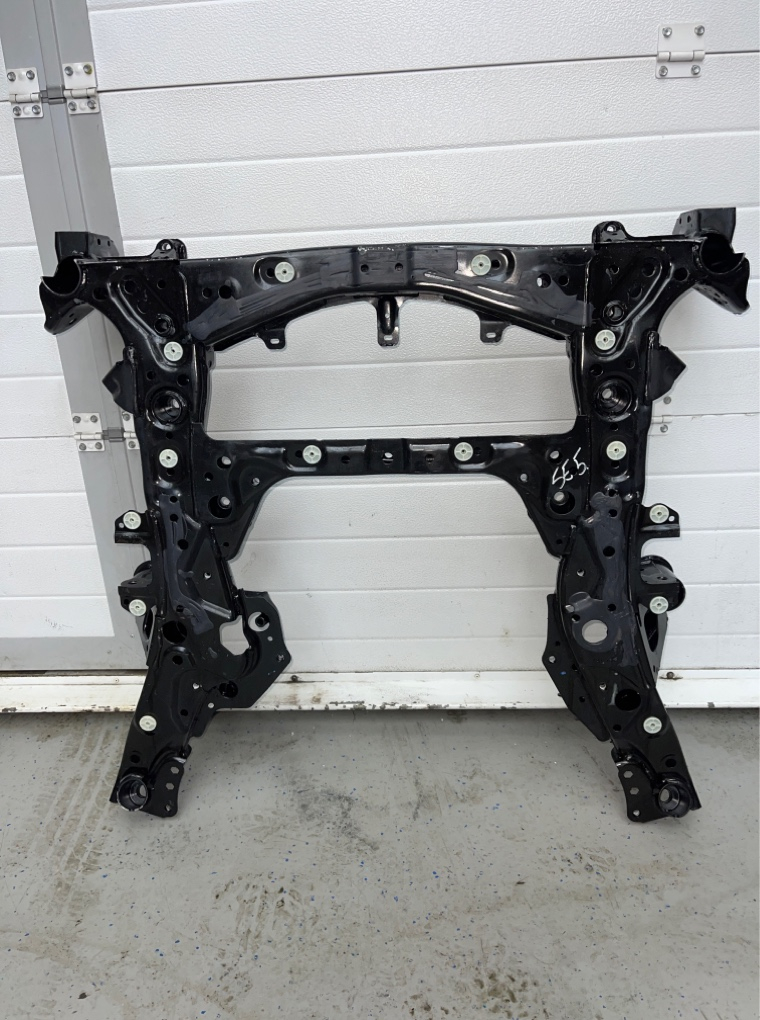 Подрамник BMW X5 xDrive45e xLine 2022 G05 B58B30C Перед.