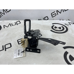 Кронштейн сиденья BMW X5 xDrive45e xLine 2022 G05 B58B30C Задн. Прав.