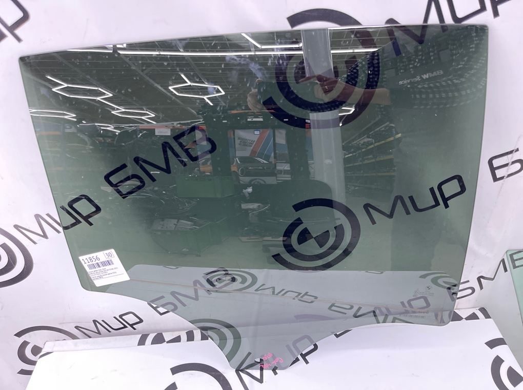 Стекло двери BMW X6 xDrive30d 2022 G06 B57D30B Задн. Прав.