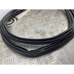 Уплотнитель двери BMW X5 xDrive45e xLine 2022 G05 B58B30C Задн.