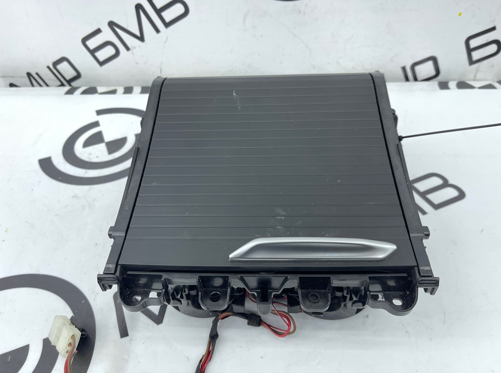 Ящик центральной консоли BMW X3 xDrive20d 2019 G01 B47D20B Перед.