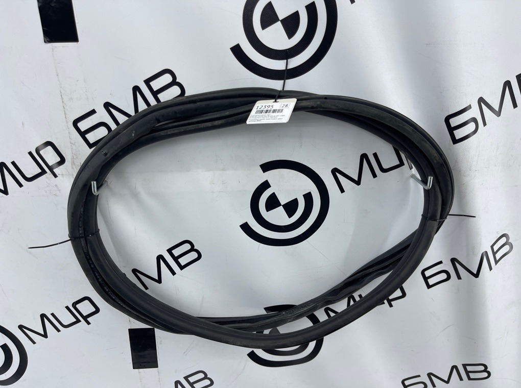 Уплотнитель двери BMW M3 Competition M xDrive 2022 G80 S58B30A Задн.