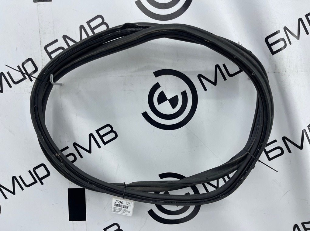 Уплотнитель крышки багажника BMW M3 Competition M xDrive 2022 G80 S58B30A