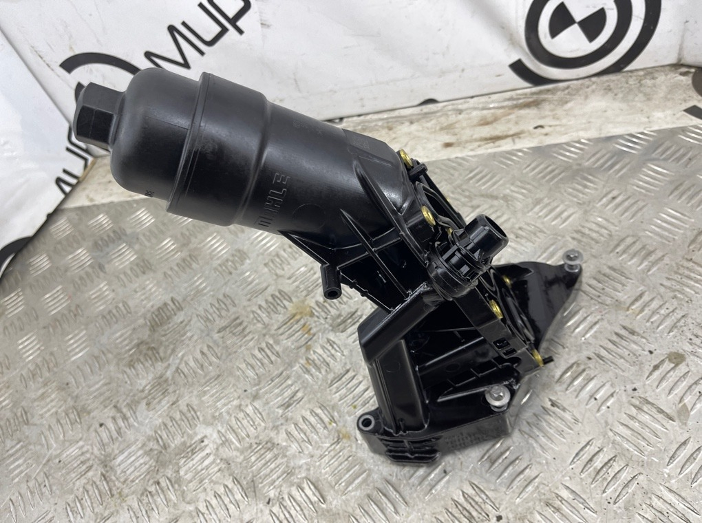 Корпус масляного фильтра BMW 5 - series G30