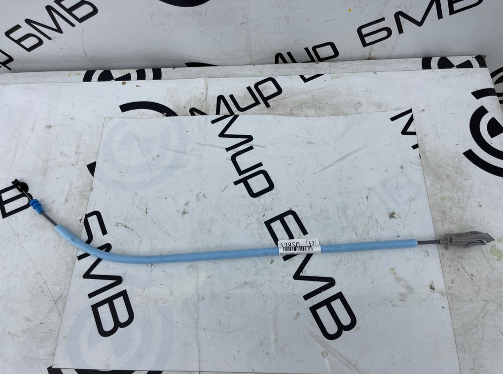 Трос замка двери BMW xDrive45e xLine 2021 G05 B58B30C Перед.