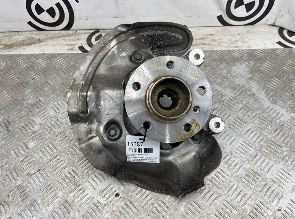 Кулак поворотный BMW 2-series F45 Перед. Прав.