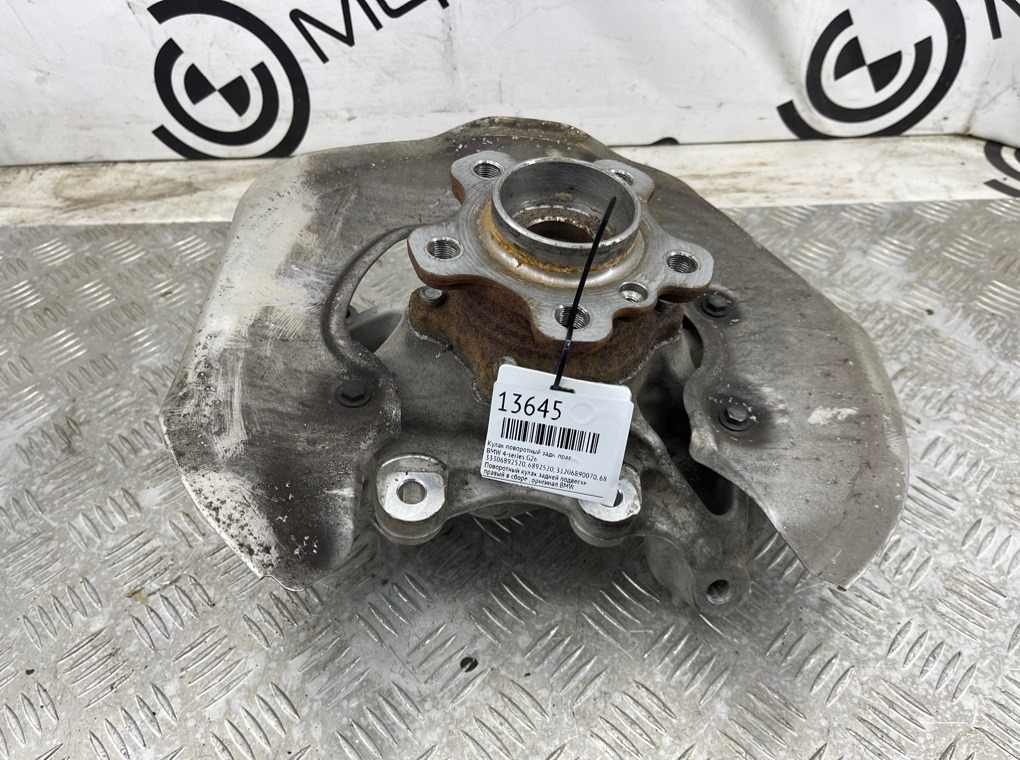 Кулак поворотный BMW 4-series G26 Задн. Прав.