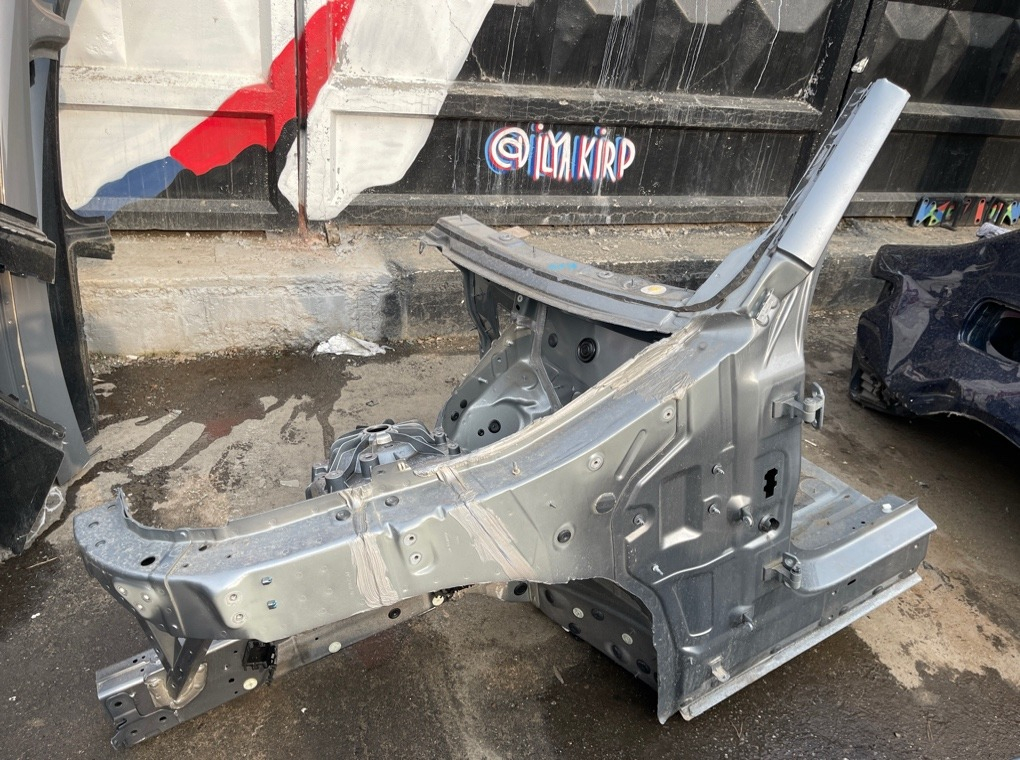 Передний левый лонжерон BMW X5 G05 BMW LCI X5 xDrive50e B58X 2024 G05 B58B30S Перед. Лев.