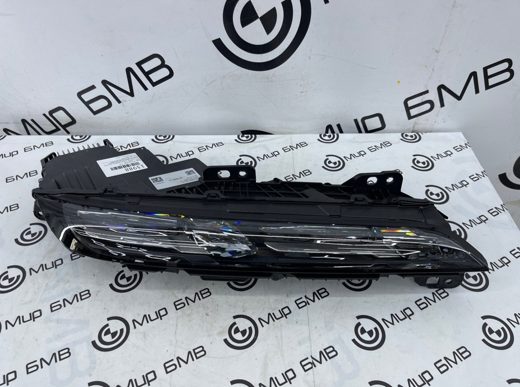 Фара светодиодная BMW 7 - series G70 Прав.