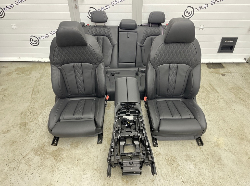 Салон комфорт BMW X5 G05 LCI Рестайлинг BMW LCI X5 xDrive50e B58X 2024 G05 B58B30S