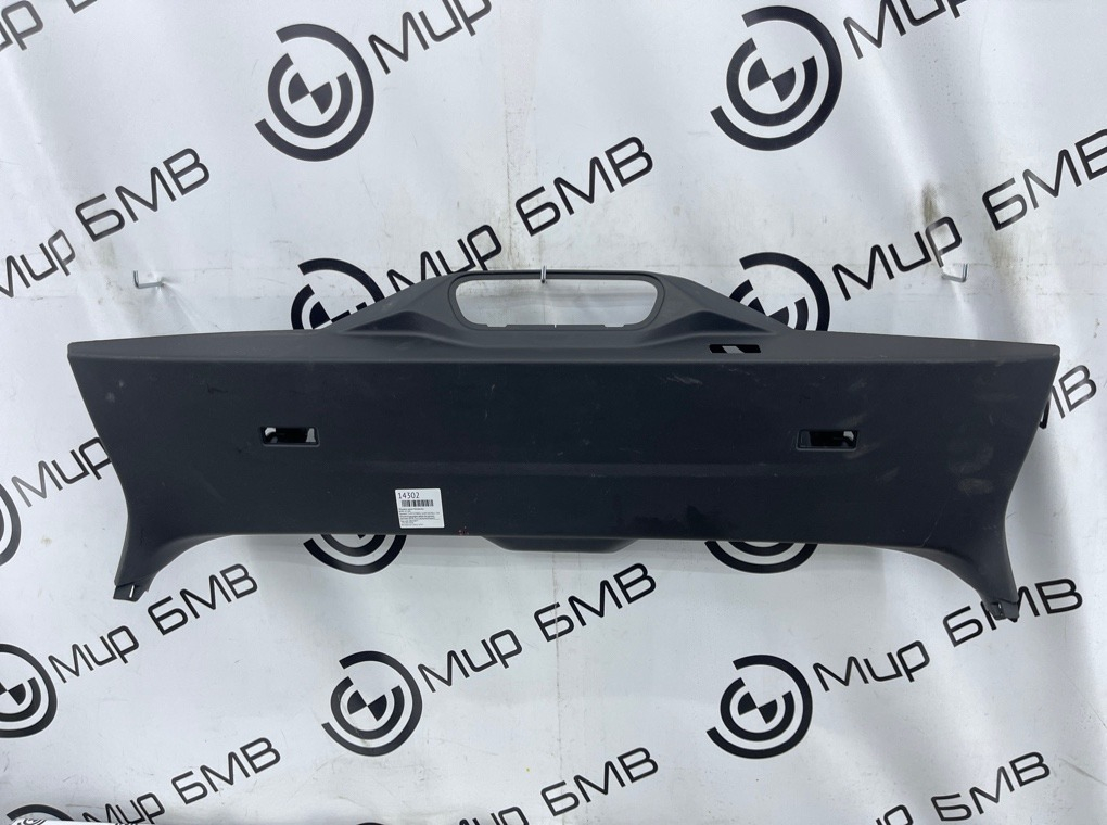 Обшивка двери багажника BMW X5 G05