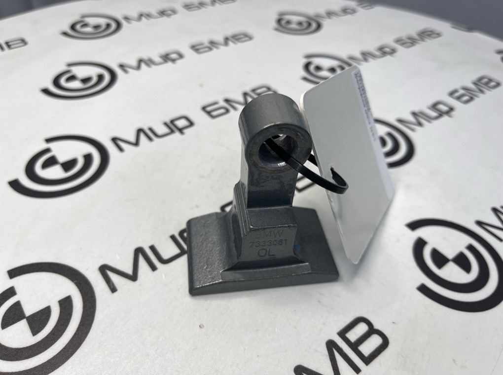 Петля двери BMW LCI X5 xDrive50e B58X 2024 G05 B58B30S Лев.