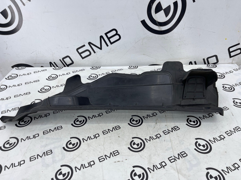 Крышка салонного фильтра BMW X5 F15 Лев.