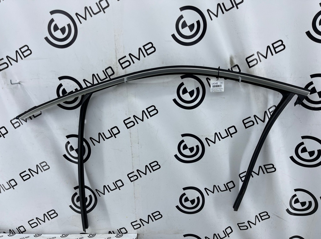 Молдинг двери BMW X5 xDrive30d xLine 2020 G05 B57D30B Перед. Лев.