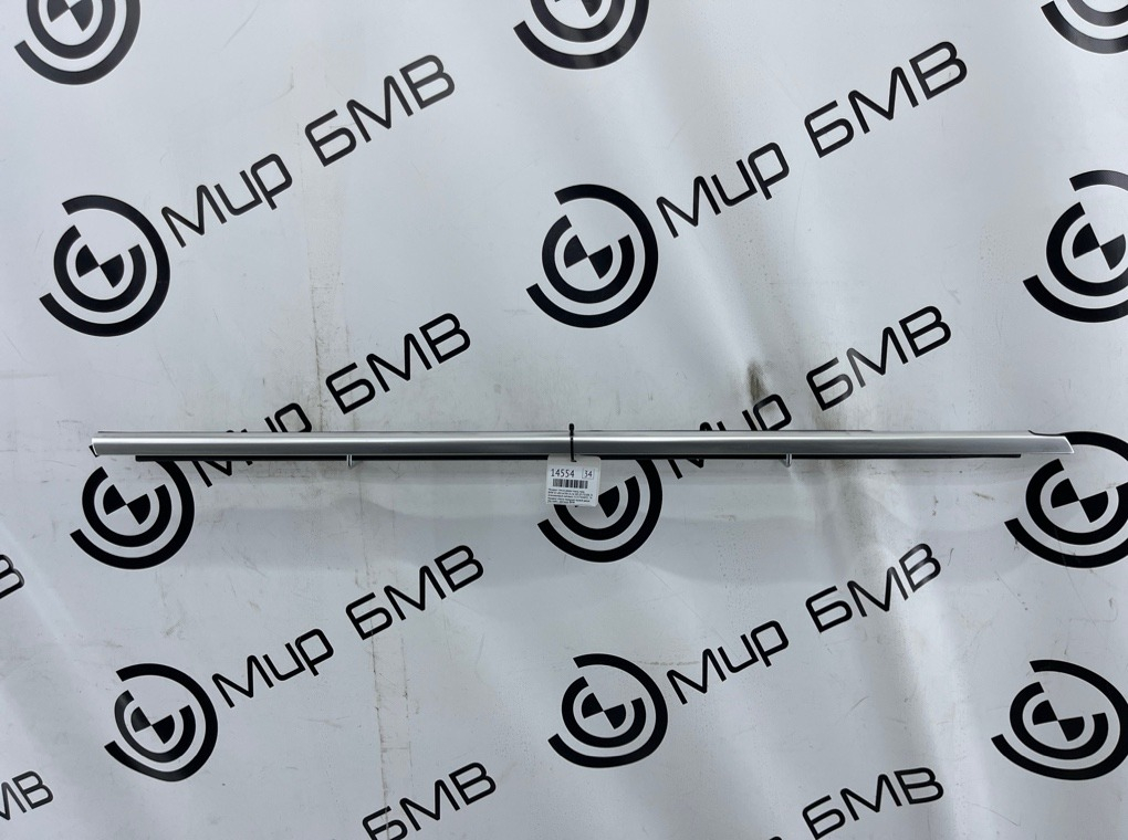 Молдинг стекла двери BMW X5 xDrive30d xLine 2020 G05 B57D30B Перед. Прав.
