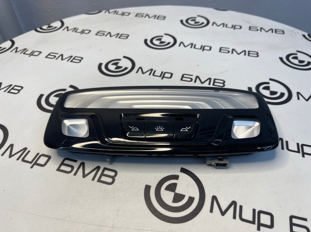 Лампа салона BMW X6 xDrive30d 2020 G06 B57D30A Задн.