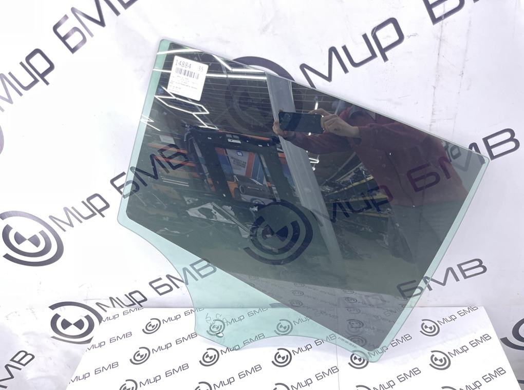 Стекло двери BMW X6 xDrive30d 2020 G06 B57D30A Задн. Прав.