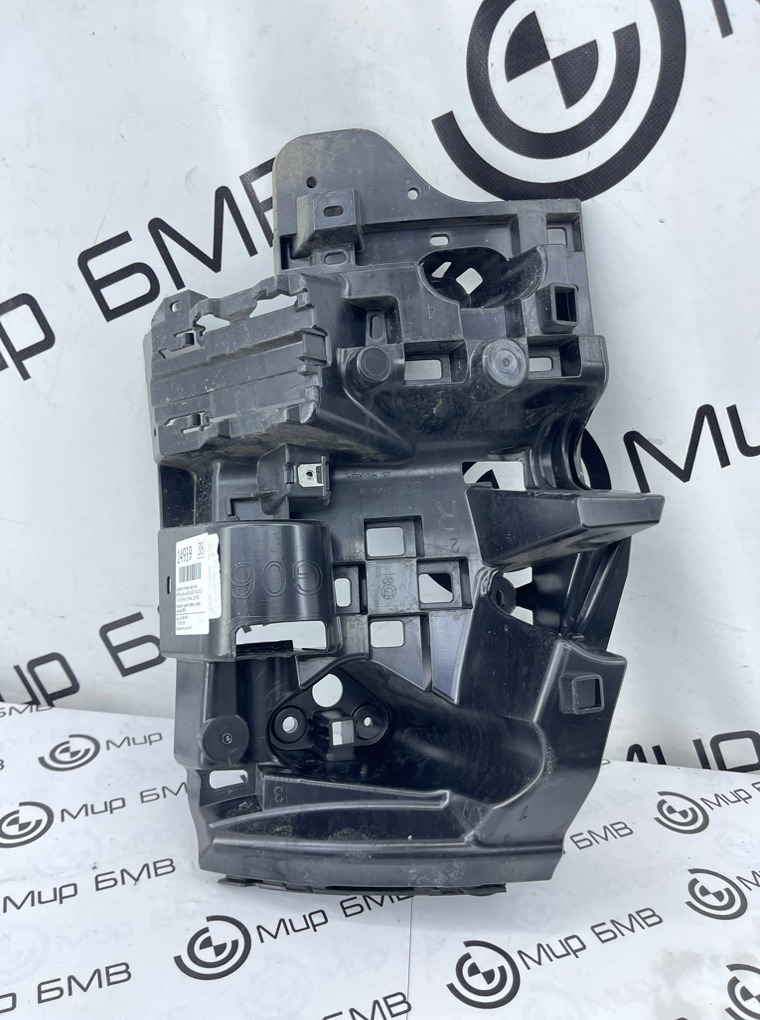 Кронштейн бампера BMW X6 xDrive30d 2020 G06 B57D30A Задн. Прав.