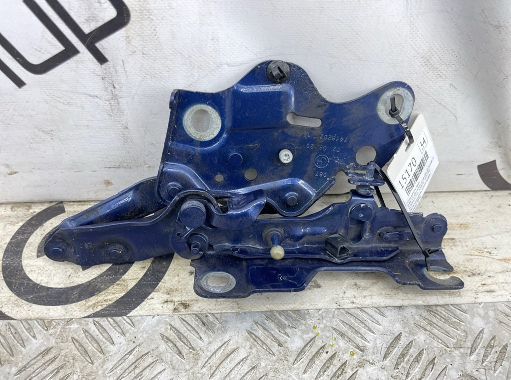 Петля капота BMW X5 xDrive30d xLine 2020 G05 B57D30B Прав.