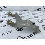 Кронштейн пыльника BMW X5 xDrive30d xLine 2020 G05 B57D30B Прав.