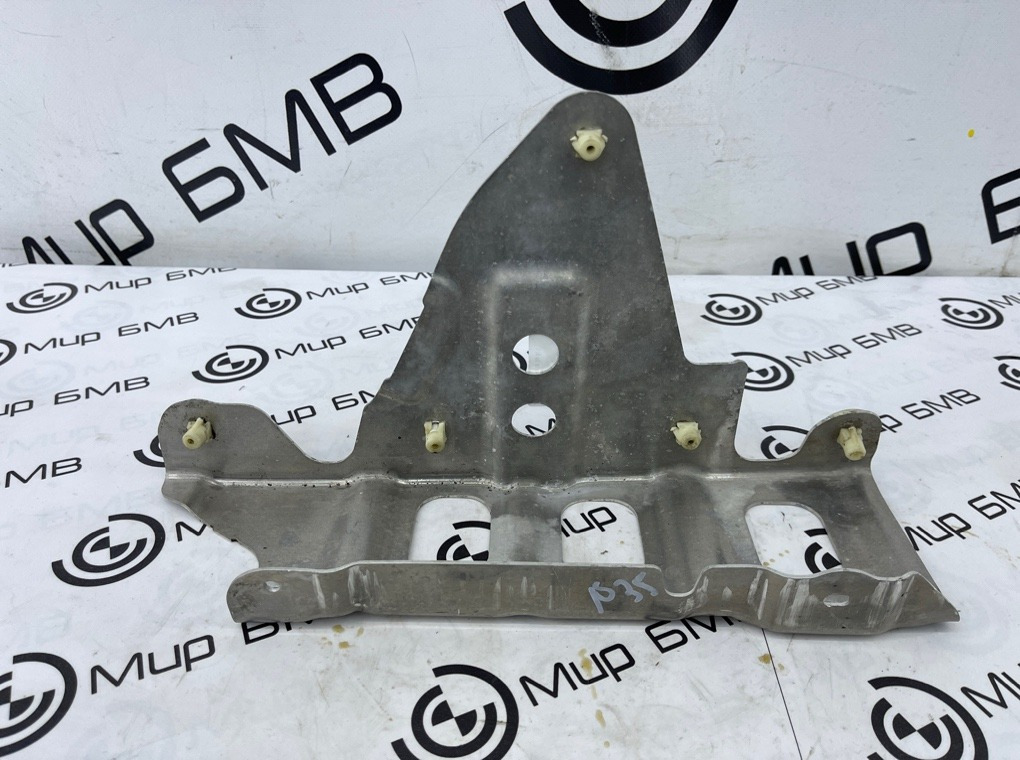 Кронштейн теплоизоляции BMW X6 xDrive30d 2020 G06 B57D30A Прав.