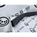 Уплотнитель капота BMW M8 Gran Coupe 2022 F93 S63B44B Задн.