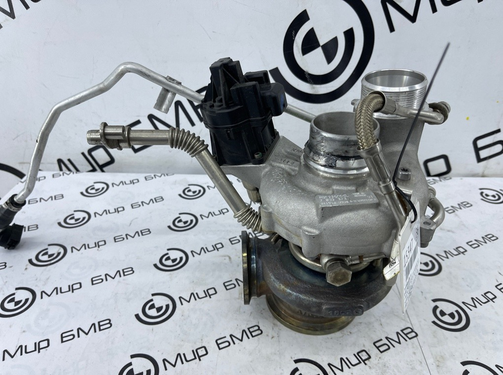 Турбокомпрессор BMW M8 Gran Coupe 2022 F93 S63B44B