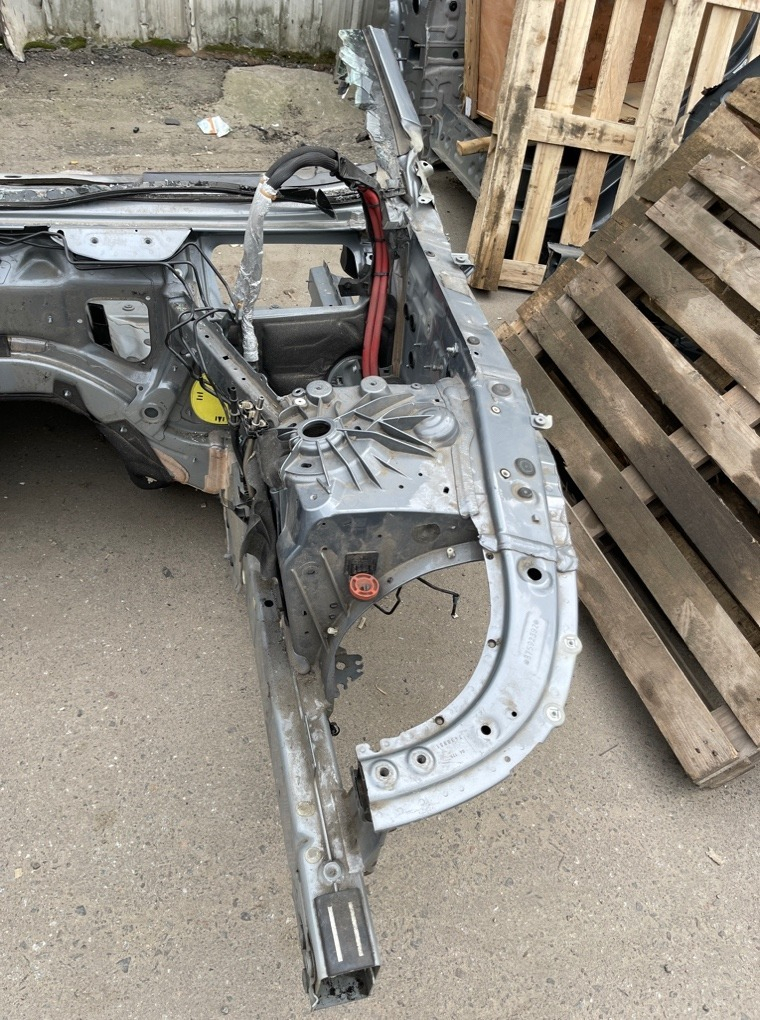 Лонжерон BMW M8 Gran Coupe 2022 F93 S63B44B Перед. Лев.