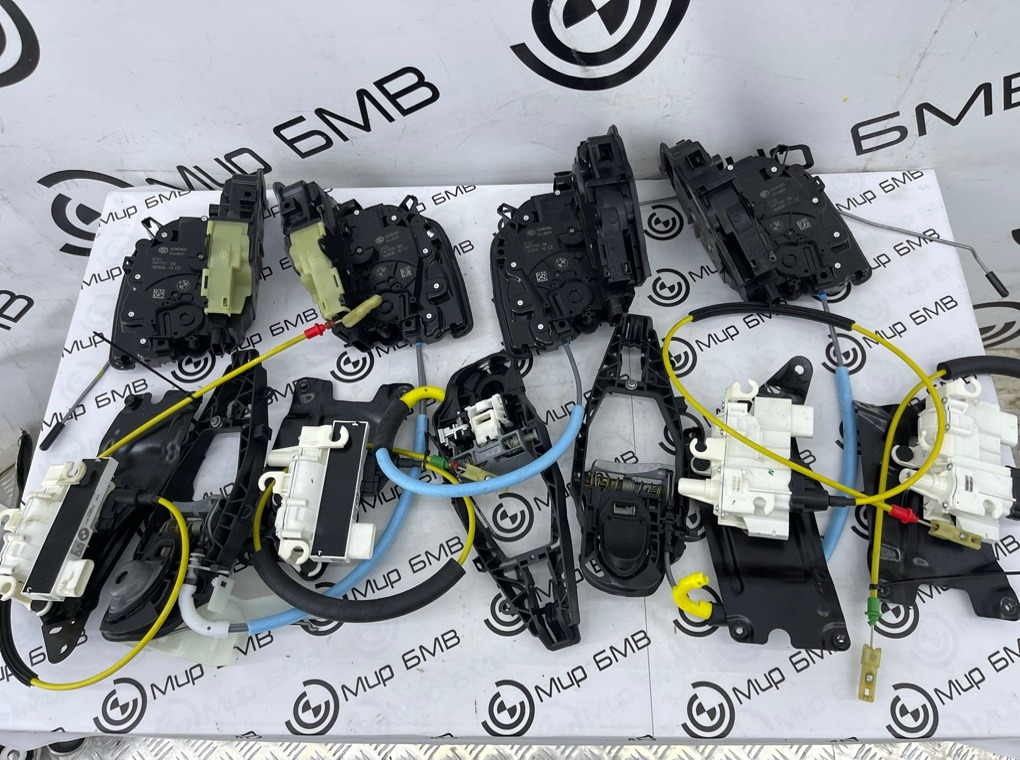 Комплект замков BMW M8 Gran Coupe 2022 F93 S63B44B