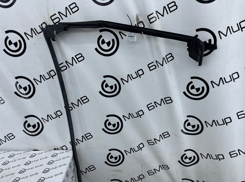 Уплотнитель стекла двери BMW M8 Gran Coupe 2022 F93 S63B44B Задн. Лев.