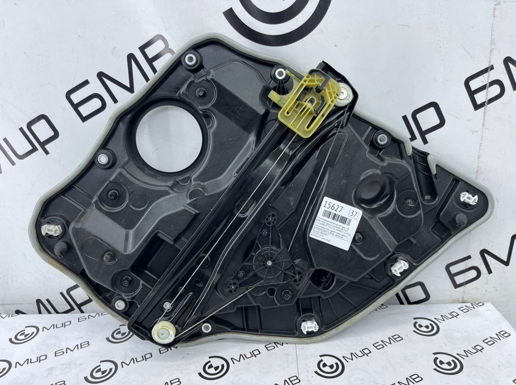 Стеклоподъемник BMW 330e Saloon 2019 G20 B48B20B Задн. Лев.