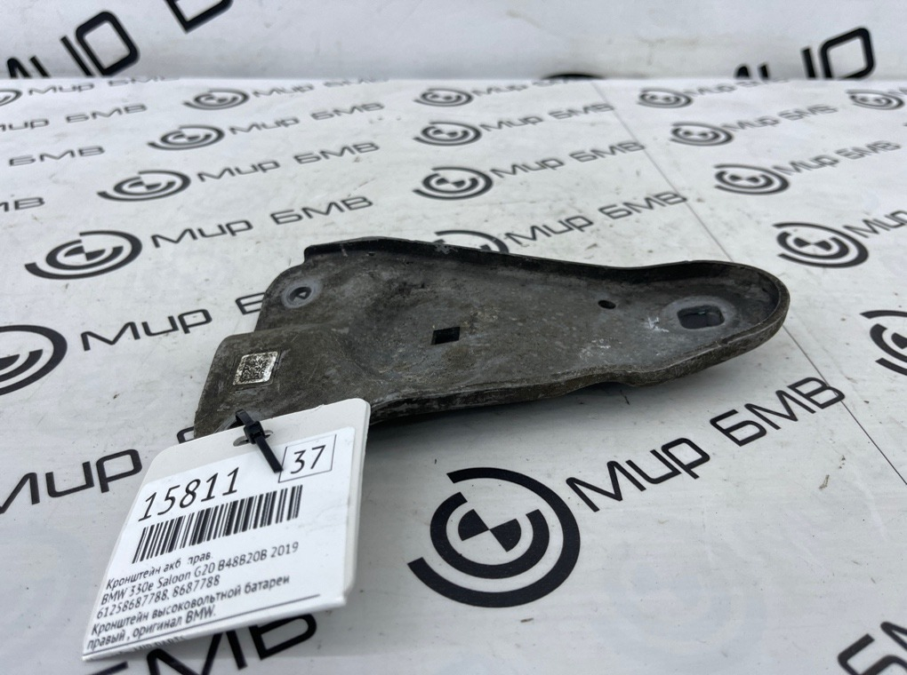 Кронштейн АКБ BMW 330e Saloon 2019 G20 B48B20B Прав.