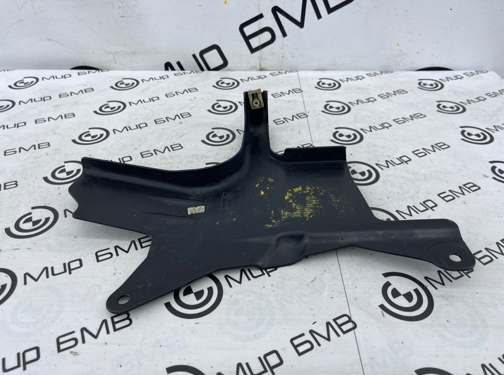 Пыльник рулевой рейки BMW 330e Saloon 2019 G20 B48B20B Лев.