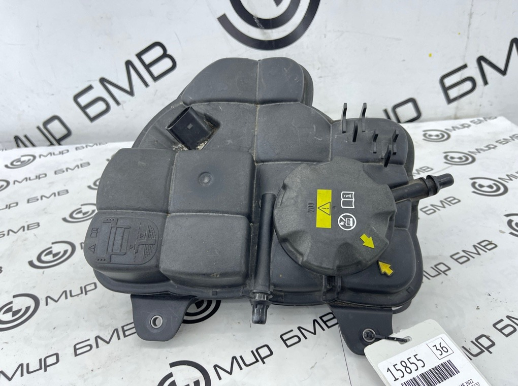 Бачок расширительный BMW M8 Gran Coupe 2022 F93 S63B44B