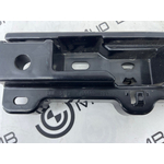 Кронштейн порога BMW M8 Gran Coupe 2022 F93 S63B44B Перед. Прав.