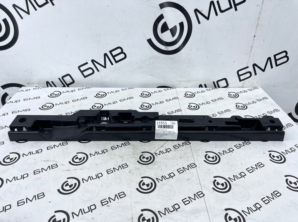 Кронштейн порога BMW M8 Gran Coupe 2022 F93 S63B44B Лев.