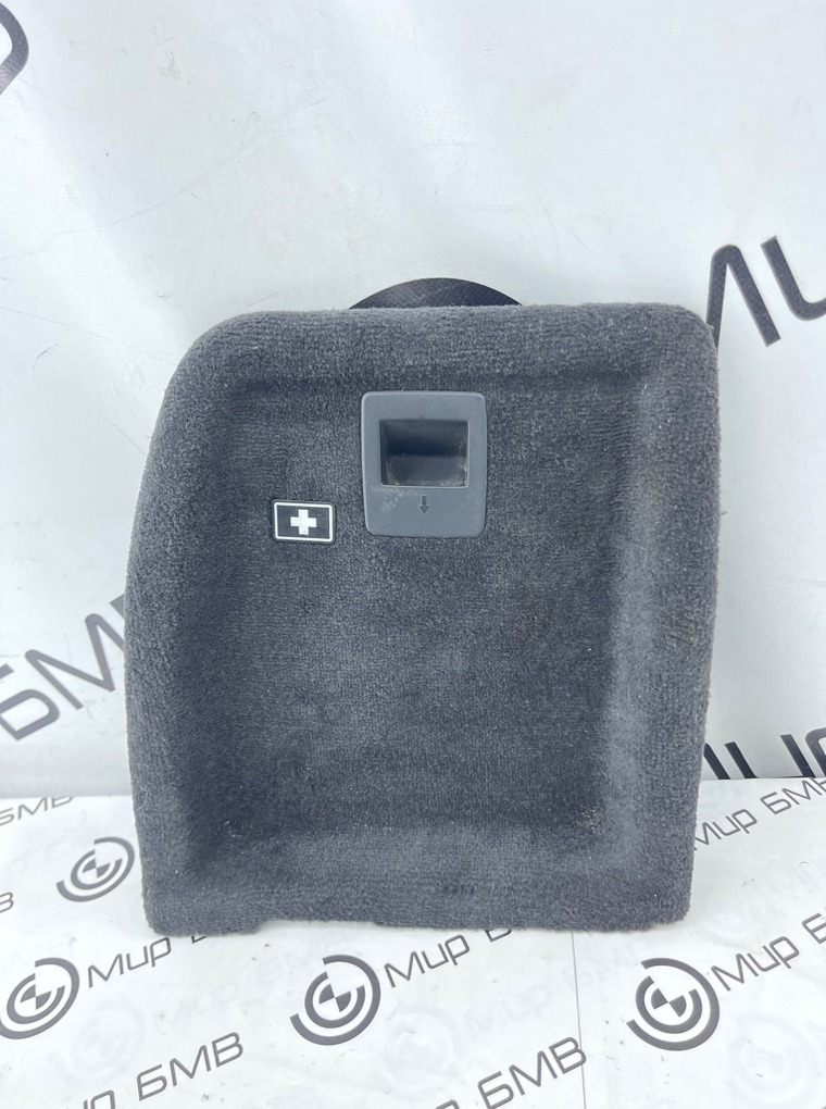 Крышка обшивки багажника BMW X5 G05 Задн. Лев.